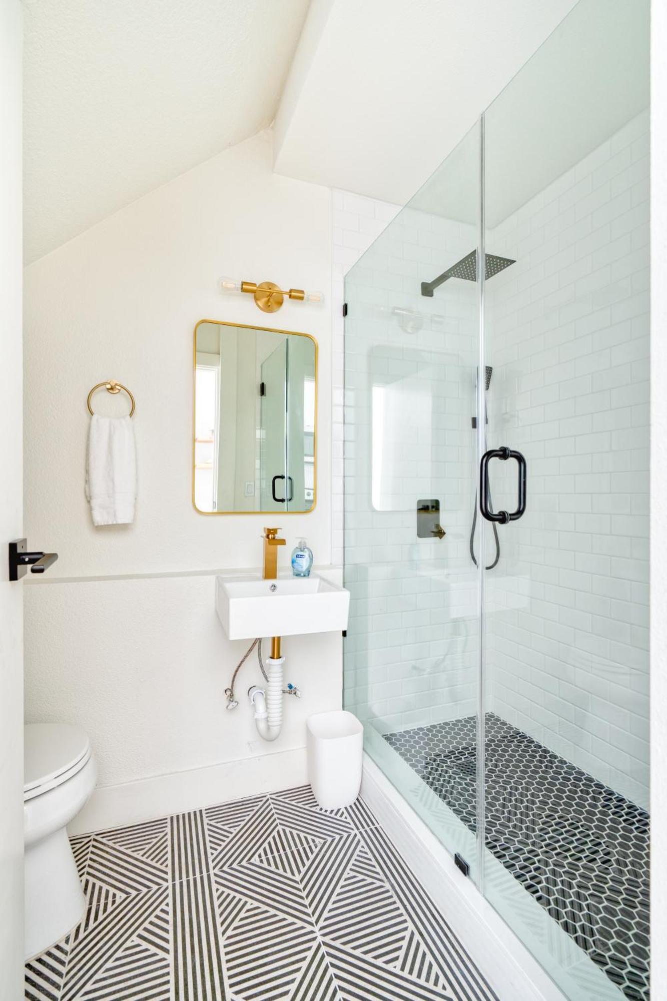 - Bright Brooklyn Apartment *